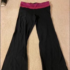 Lululemon reversible groove yoga pants sz. 8 black